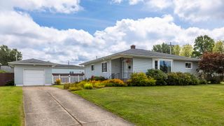 1725 W 40TH Street, Erie, PA 16509