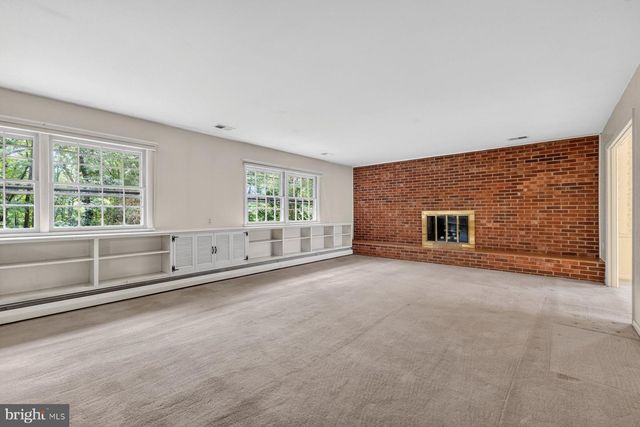 4780 PICKERAL ST, White Plains, MD 20695