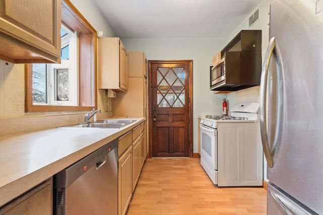 7039 Forest Avenue, Hammond, IN 46324