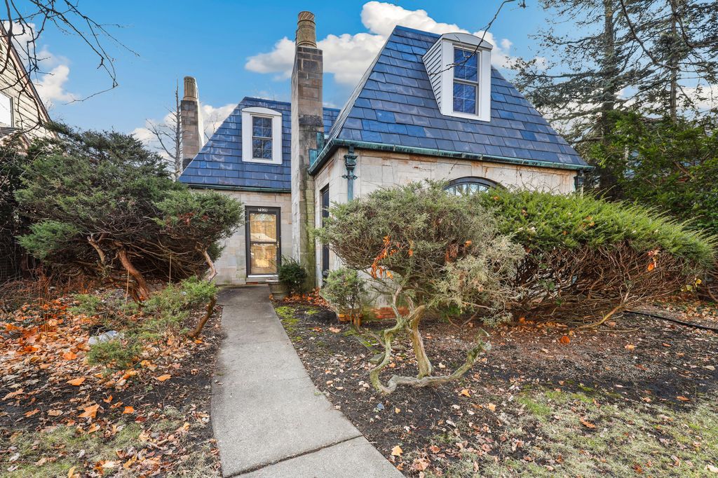 7039 Forest Avenue, Hammond, IN 46324