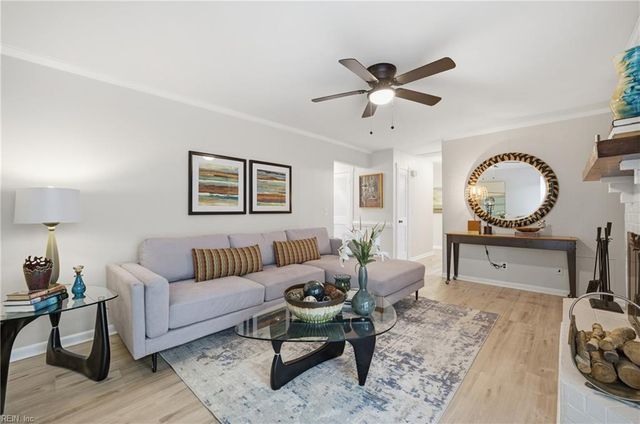 2869 E Point DR, Chesapeake, VA 23321