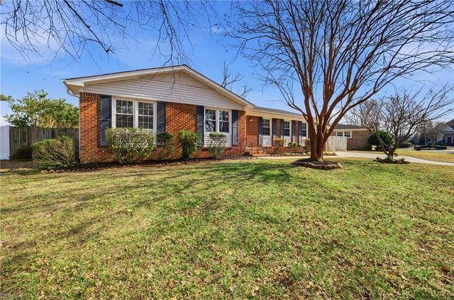 2869 E Point DR, Chesapeake, VA 23321