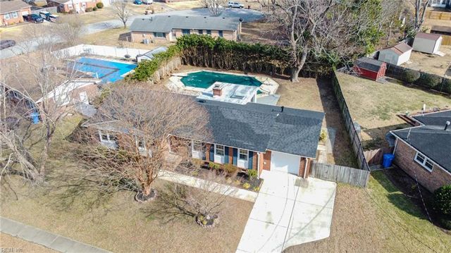 2869 E Point DR, Chesapeake, VA 23321