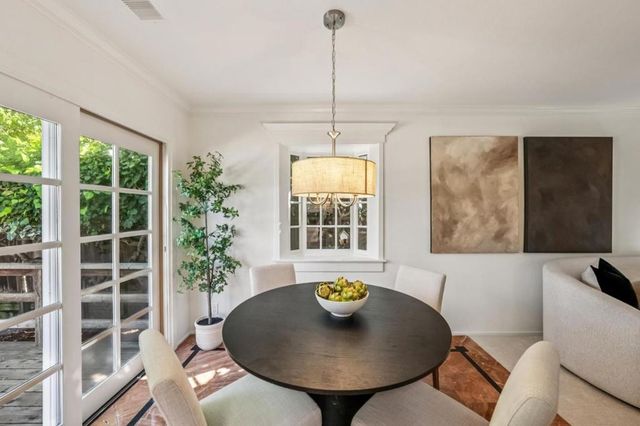 277 Alta Vista Avenue, Los Altos, CA 94022