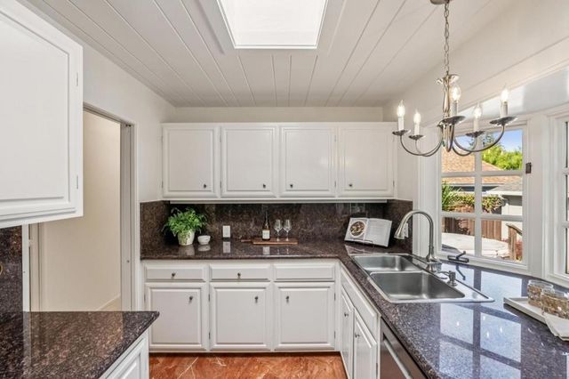 277 Alta Vista Avenue, Los Altos, CA 94022