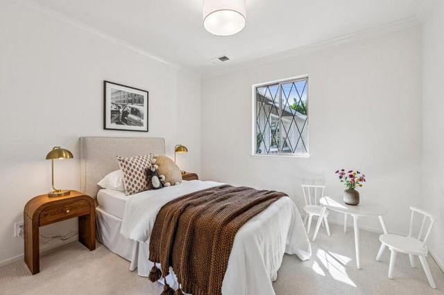 277 Alta Vista Avenue, Los Altos, CA 94022