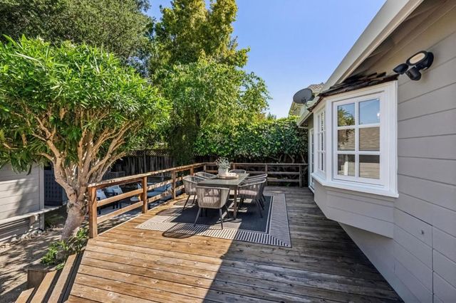 277 Alta Vista Avenue, Los Altos, CA 94022