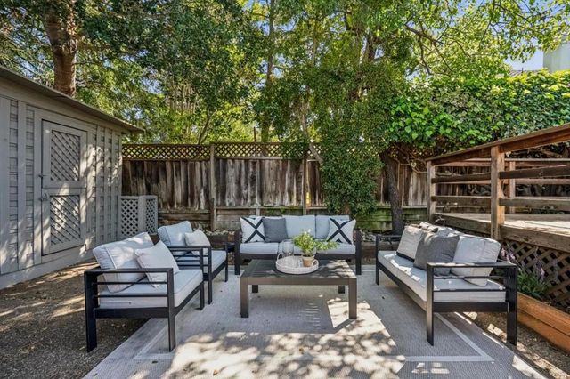 277 Alta Vista Avenue, Los Altos, CA 94022