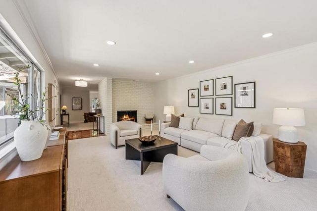 277 Alta Vista Avenue, Los Altos, CA 94022