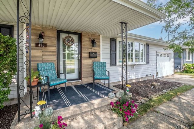 490 Two Mile Creek Road, Tonawanda, NY 14150