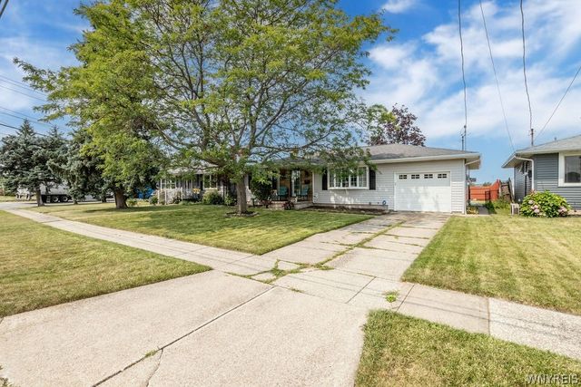 490 Two Mile Creek Road, Tonawanda, NY 14150