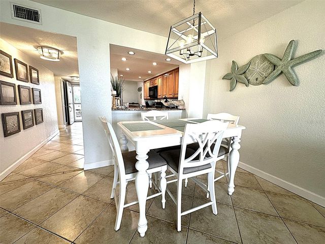 6081 BAHIA DEL MAR CIRCLE 154, St Petersburg, FL 33715