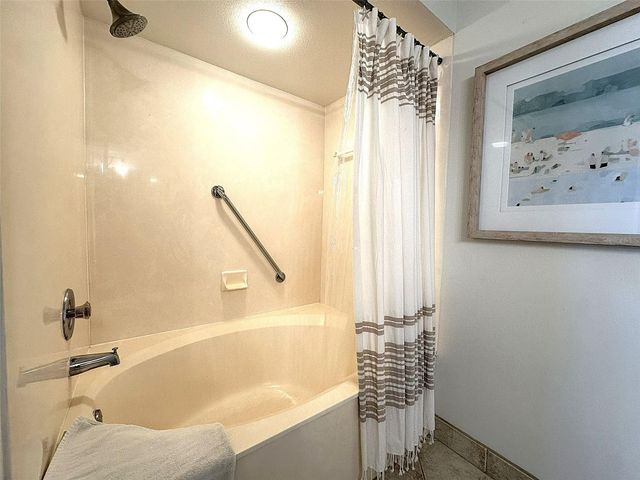 6081 BAHIA DEL MAR CIRCLE 154, St Petersburg, FL 33715