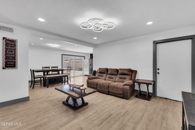 9680 STONEHAVEN Drive, El Paso, TX 79925