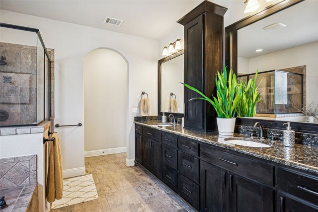 6709 S Fork Drive, North Richland Hills, TX 76182