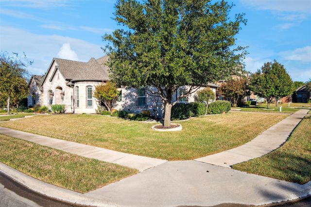 6709 S Fork Drive, North Richland Hills, TX 76182