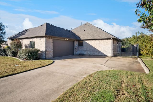 6709 S Fork Drive, North Richland Hills, TX 76182