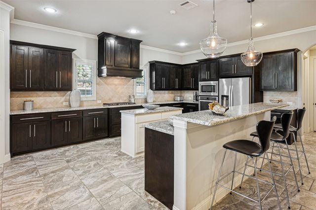 6709 S Fork Drive, North Richland Hills, TX 76182