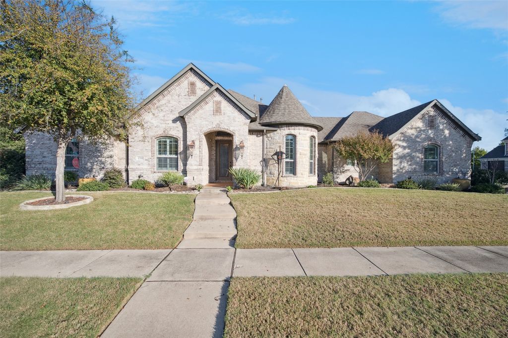 6709 S Fork Drive, North Richland Hills, TX 76182