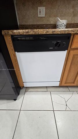 702 NW 87th Avenue 309, Miami, FL 33172