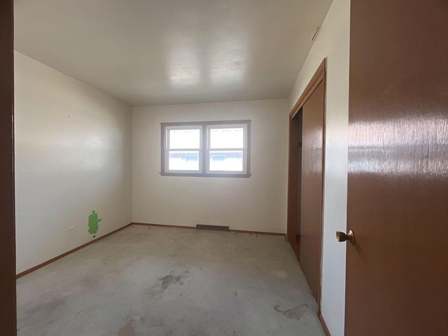 3945 N 61st STREET, Milwaukee, WI 53216