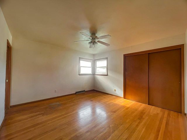 3945 N 61st STREET, Milwaukee, WI 53216