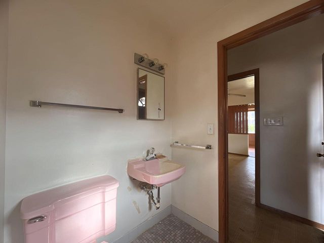 3945 N 61st STREET, Milwaukee, WI 53216