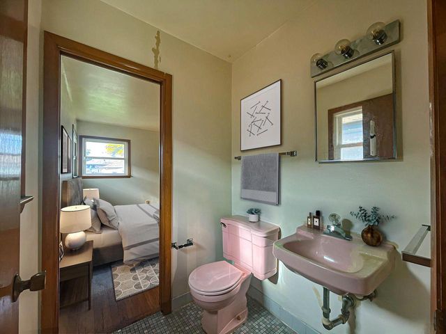 3945 N 61st STREET, Milwaukee, WI 53216