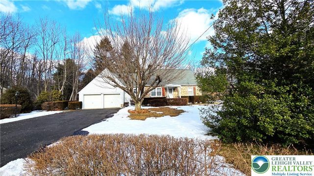 301 Mine Road, Richland Twp, PA 18951