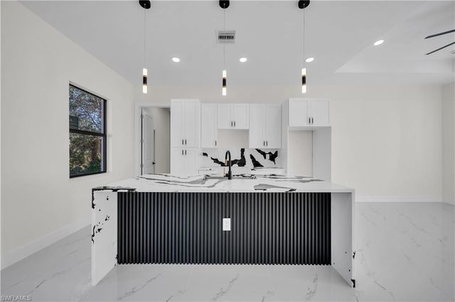 1816 Ridgemoor ST, Lehigh Acres, FL 33972