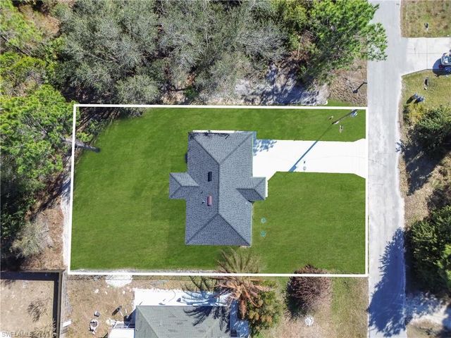 1816 Ridgemoor ST, Lehigh Acres, FL 33972