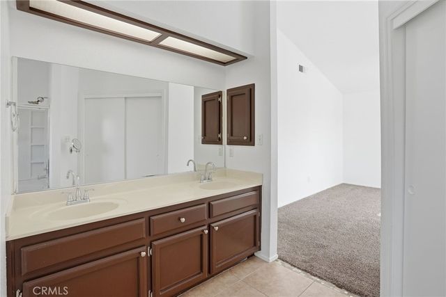 10703 Petalo Drive, Bakersfield, CA 93311