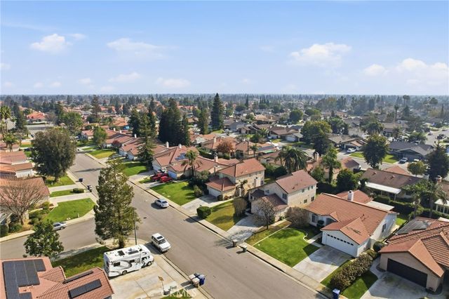 10703 Petalo Drive, Bakersfield, CA 93311