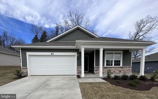 106 HEMPHILL ST, Stephens City, VA 22655