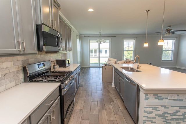 1594 Parish Way, Myrtle Beach, SC 29577