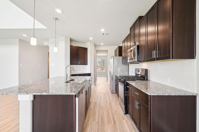 5227 Kingdom Heights Boulevard, Rosenberg, TX 77471