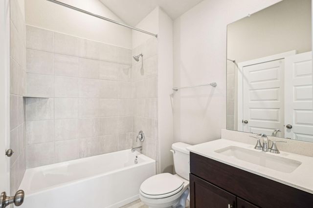 5227 Kingdom Heights Boulevard, Rosenberg, TX 77471