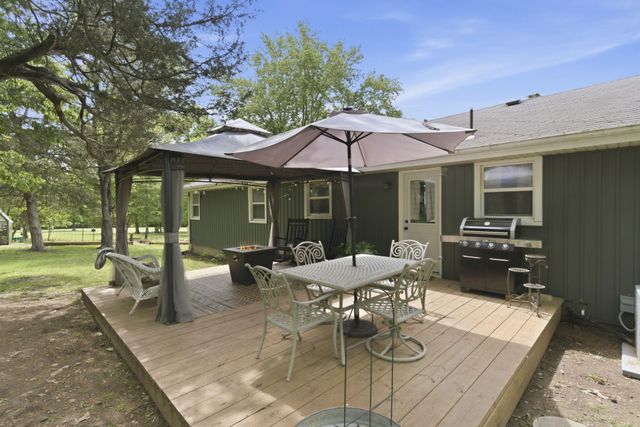 1400 S Farm Road 205, Springfield, MO 65809