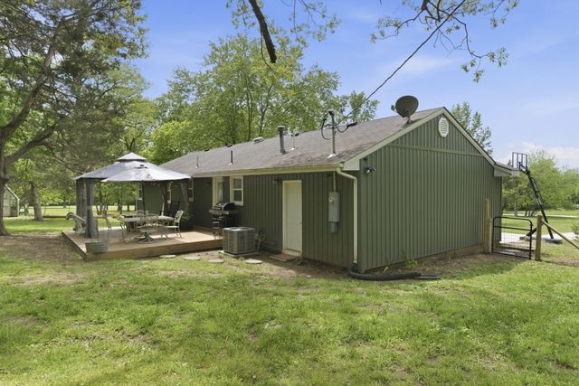 1400 S Farm Road 205, Springfield, MO 65809