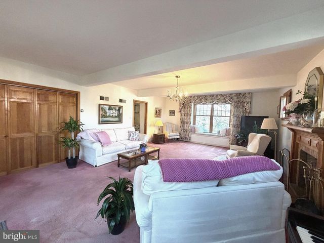 1236 DELAWARE AVE, Wyomissing, PA 19610