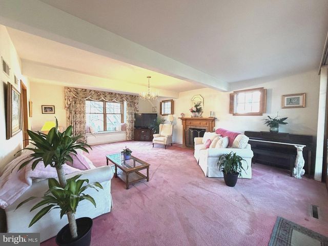 1236 DELAWARE AVE, Wyomissing, PA 19610