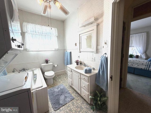 1236 DELAWARE AVE, Wyomissing, PA 19610