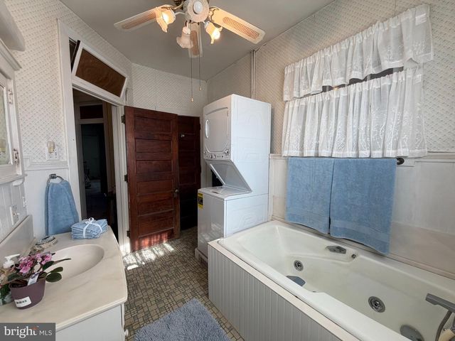 1236 DELAWARE AVE, Wyomissing, PA 19610