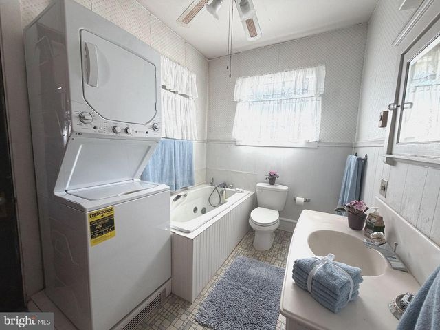 1236 DELAWARE AVE, Wyomissing, PA 19610