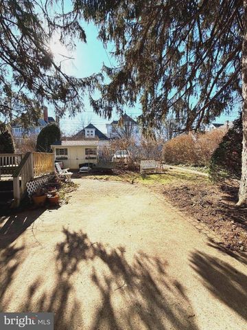 1236 DELAWARE AVE, Wyomissing, PA 19610