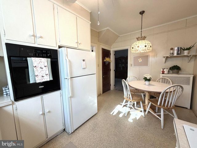 1236 DELAWARE AVE, Wyomissing, PA 19610