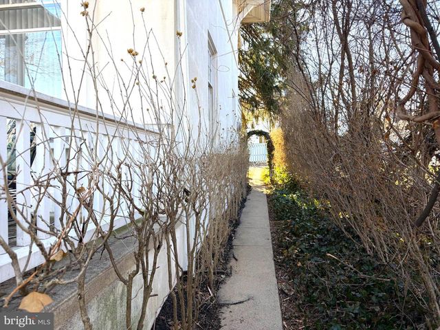 1236 DELAWARE AVE, Wyomissing, PA 19610