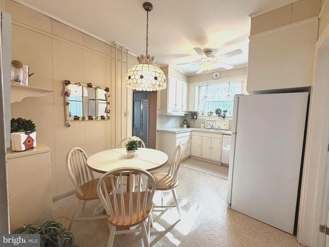 1236 DELAWARE AVE, Wyomissing, PA 19610