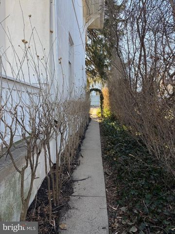 1236 DELAWARE AVE, Wyomissing, PA 19610