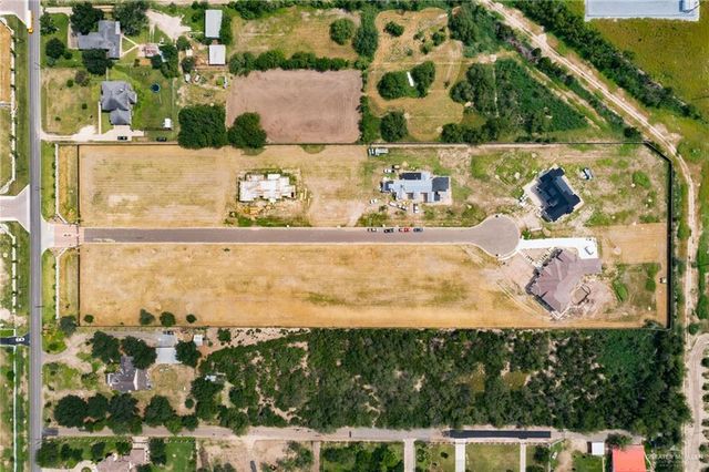 115 Lux Drive, Palmhurst, TX 78573